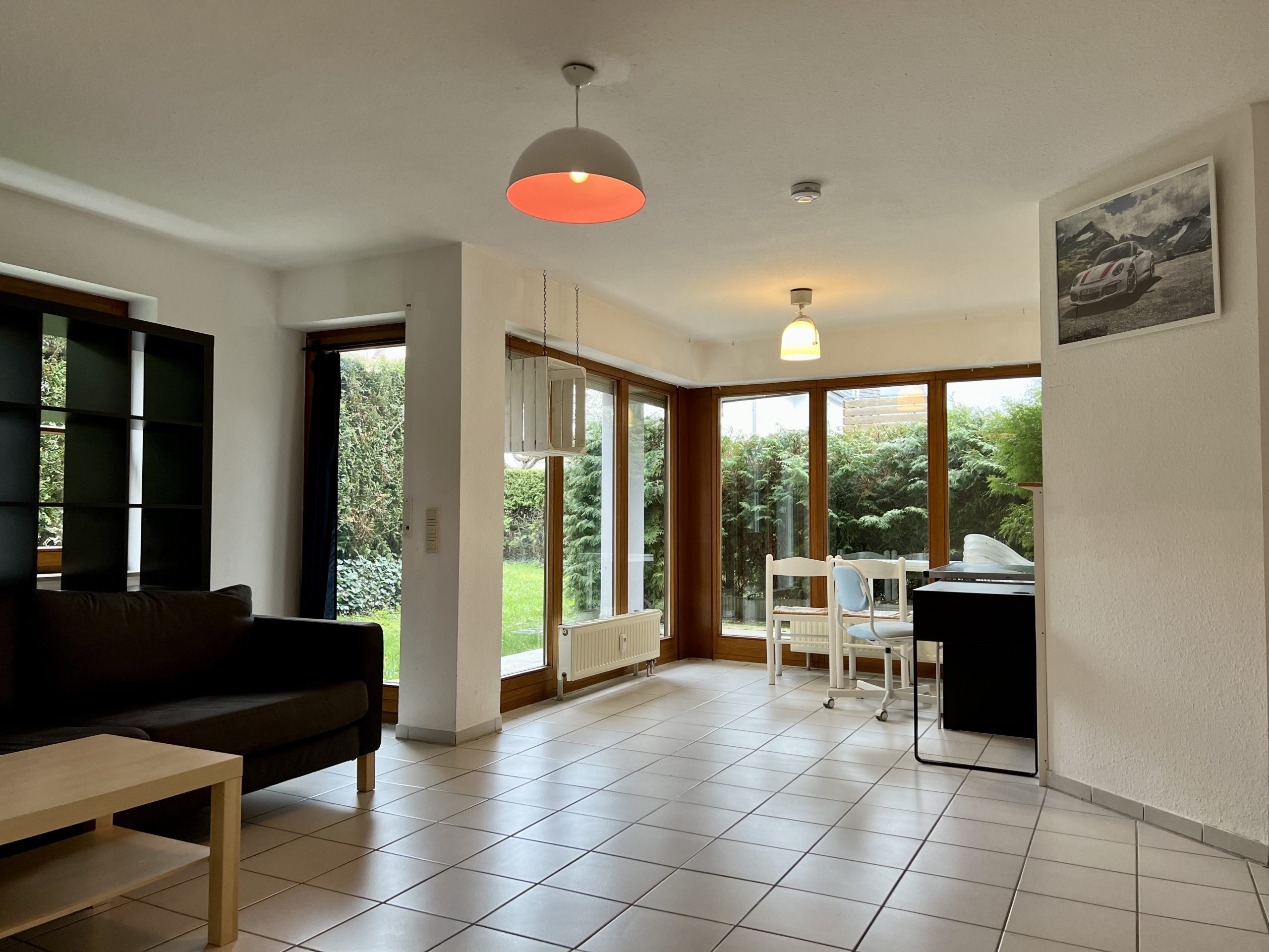 Böblingen近市中心居民区 单身公寓 出租，带花园 德上房产 DeSH Real Estate GmbH